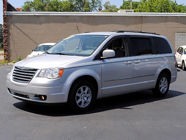 2010 Chrysler Town and Country 3.5