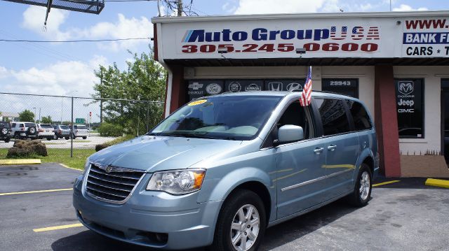 2010 Chrysler Town and Country 3.5