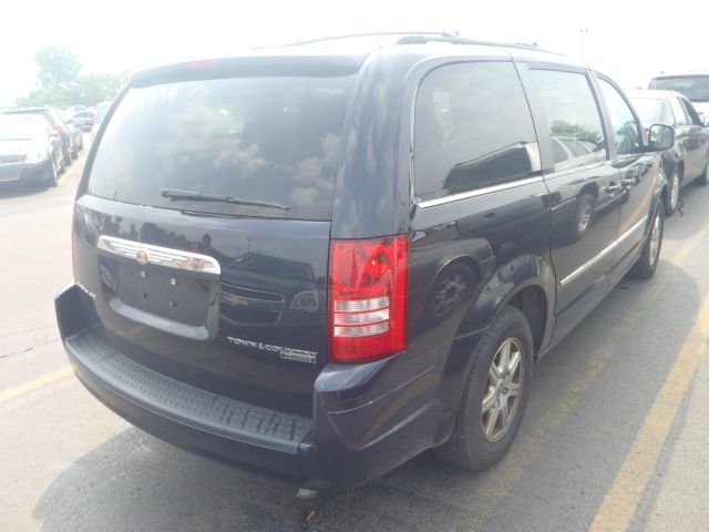 2010 Chrysler Town and Country 3.5