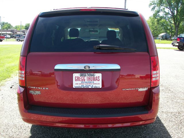 2010 Chrysler Town and Country 3.5