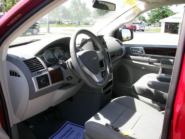 2010 Chrysler Town and Country 3.5