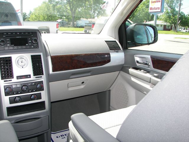 2010 Chrysler Town and Country 3.5