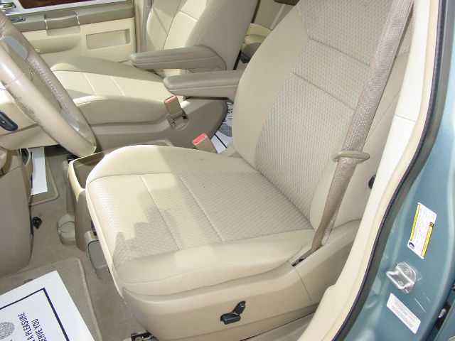 2010 Chrysler Town and Country 3.5