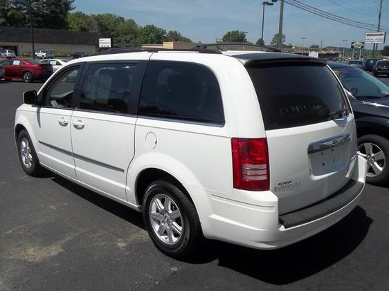 2010 Chrysler Town and Country 3.5