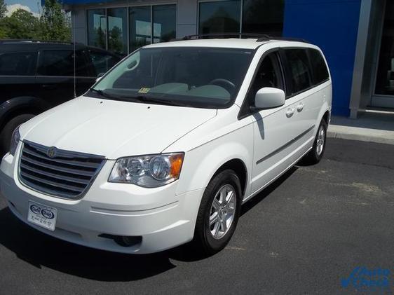 2010 Chrysler Town and Country 3.5