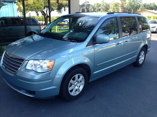 2010 Chrysler Town and Country 3.5