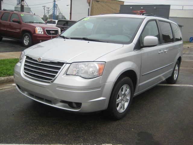 2010 Chrysler Town and Country 3.5