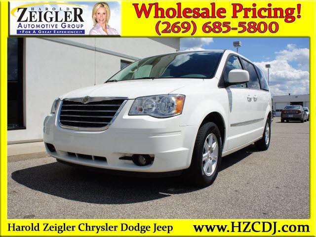 2010 Chrysler Town and Country 3.5