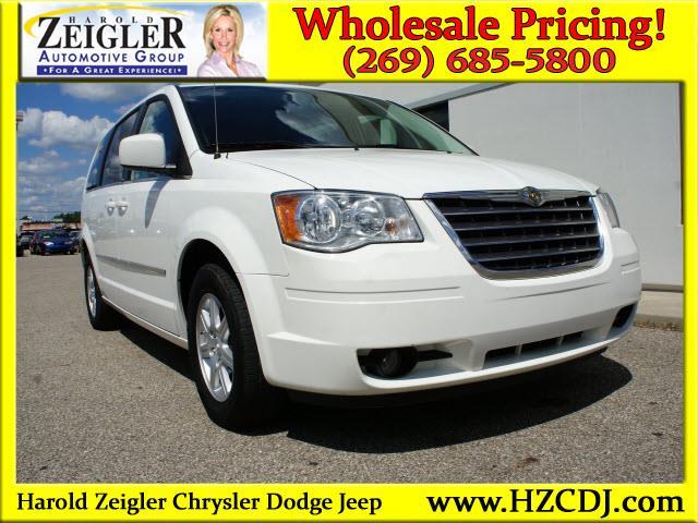 2010 Chrysler Town and Country 3.5