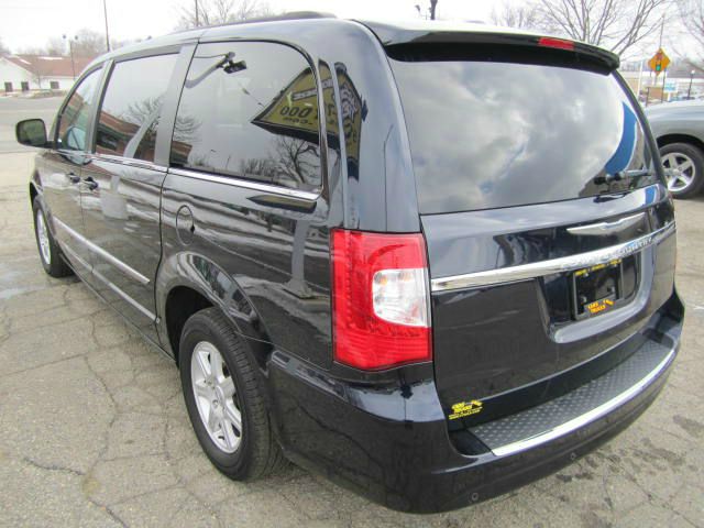 2011 Chrysler Town and Country 3.5