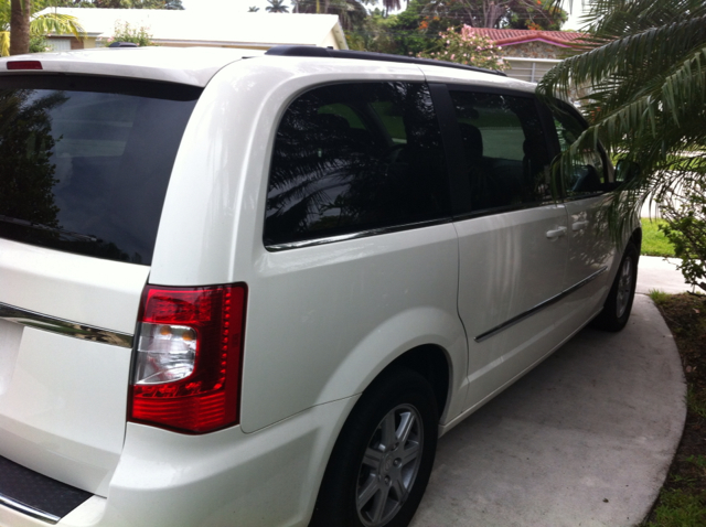 2011 Chrysler Town and Country 3.5