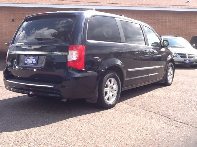 2011 Chrysler Town and Country 3.5