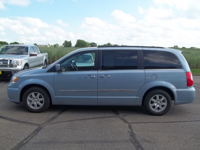 2012 Chrysler Town and Country 3.5