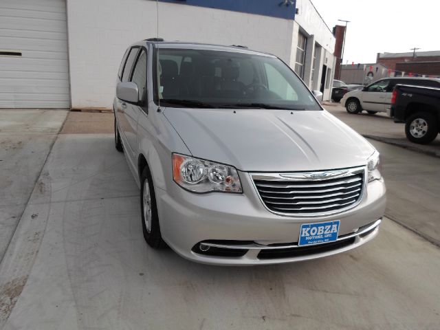 2012 Chrysler Town and Country 3.5