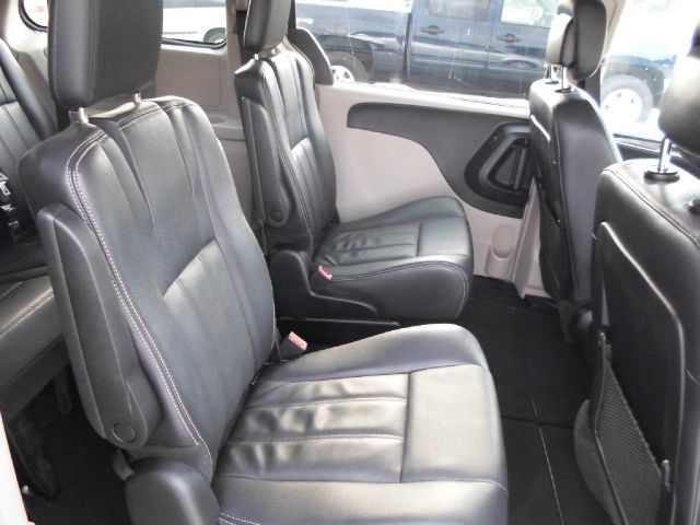 2012 Chrysler Town and Country 3.5