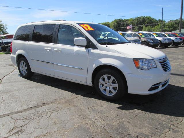 2012 Chrysler Town and Country AUTO LX