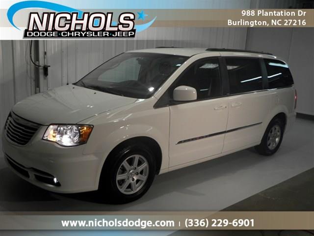 2012 Chrysler Town and Country Unknown