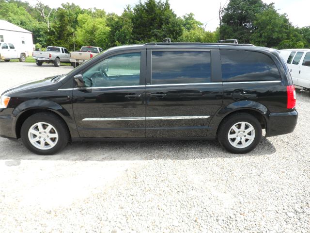 2012 Chrysler Town and Country 3.5