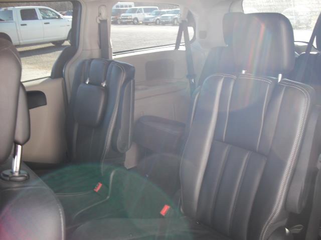 2012 Chrysler Town and Country 3.5