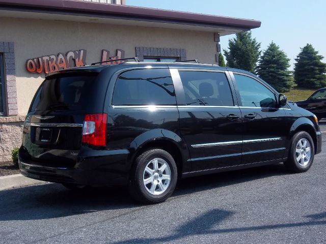 2012 Chrysler Town and Country 3.5