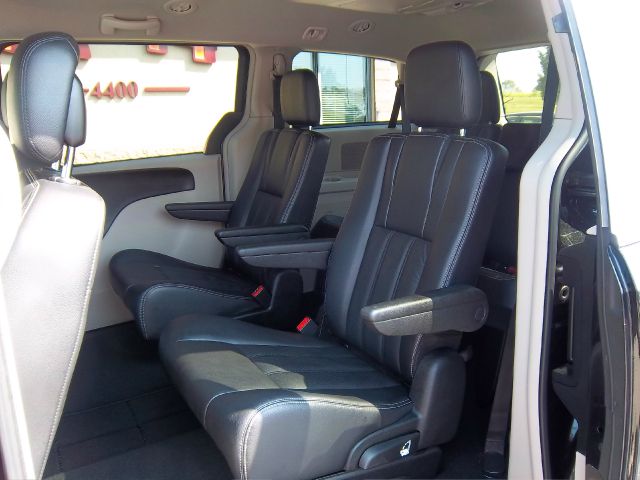 2012 Chrysler Town and Country 3.5