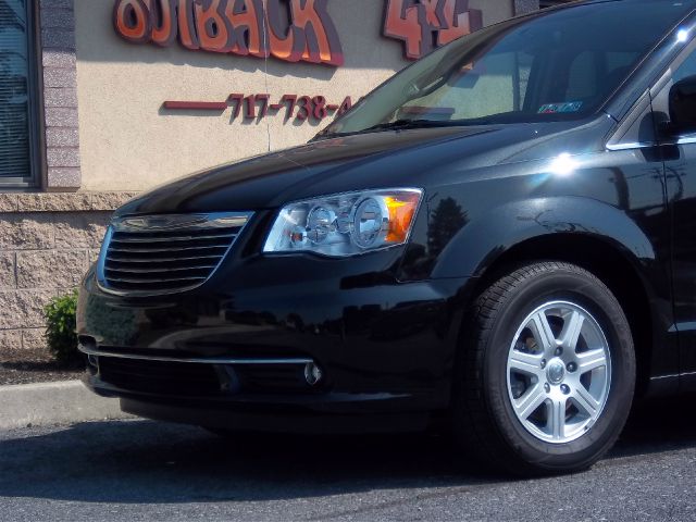 2012 Chrysler Town and Country 3.5