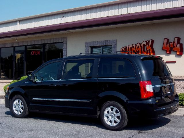 2012 Chrysler Town and Country 3.5