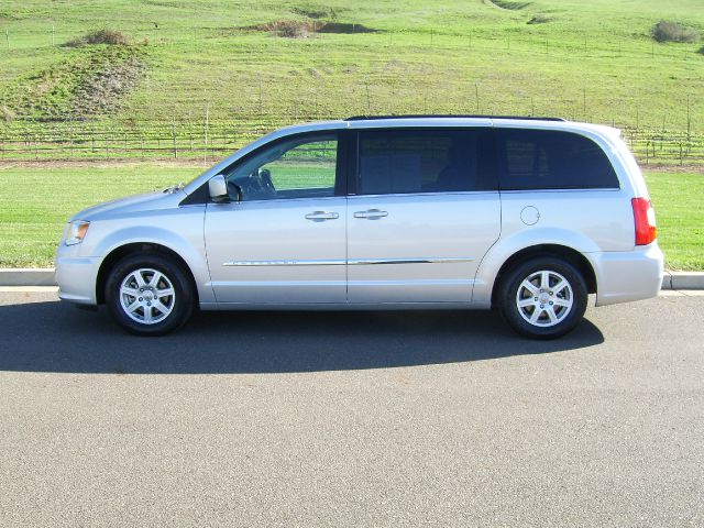 2012 Chrysler Town and Country 3.5