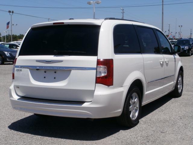 2012 Chrysler Town and Country 3.5