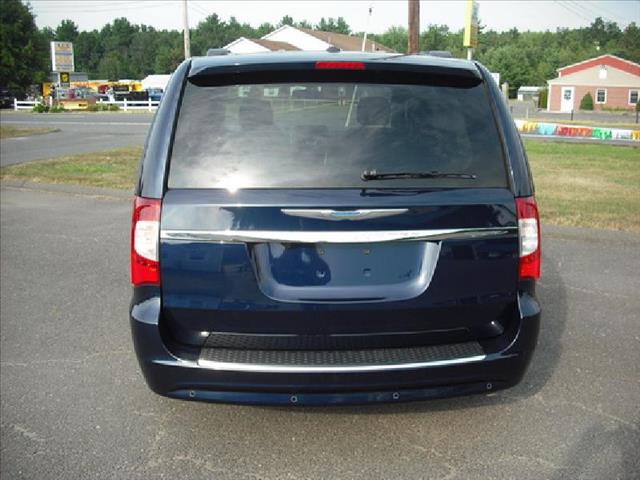 2012 Chrysler Town and Country 4WD Crew Cab SWB S