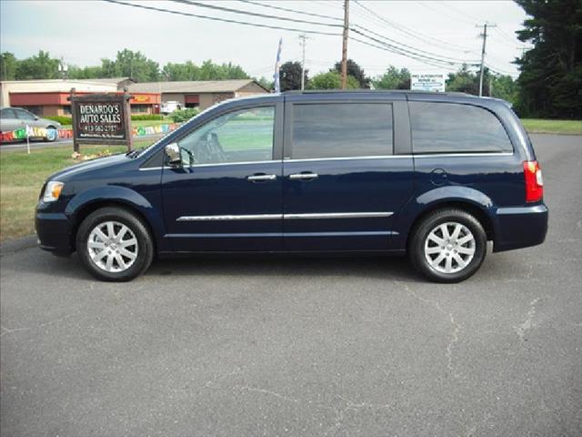 2012 Chrysler Town and Country 4WD Crew Cab SWB S