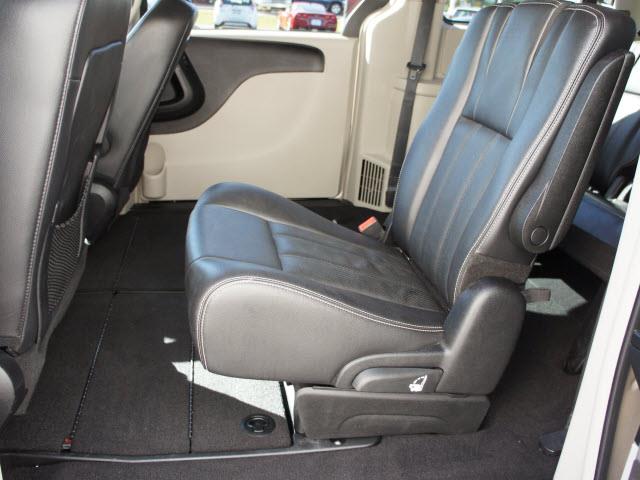 2012 Chrysler Town and Country 3.5