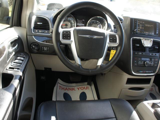 2012 Chrysler Town and Country 3.5