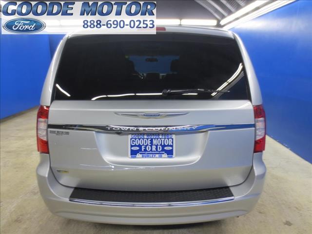 2012 Chrysler Town and Country 3.5