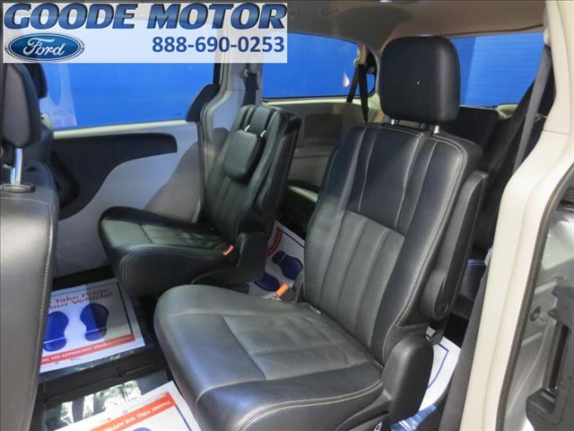 2012 Chrysler Town and Country 3.5