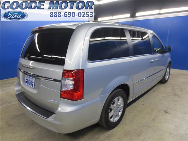 2012 Chrysler Town and Country 3.5