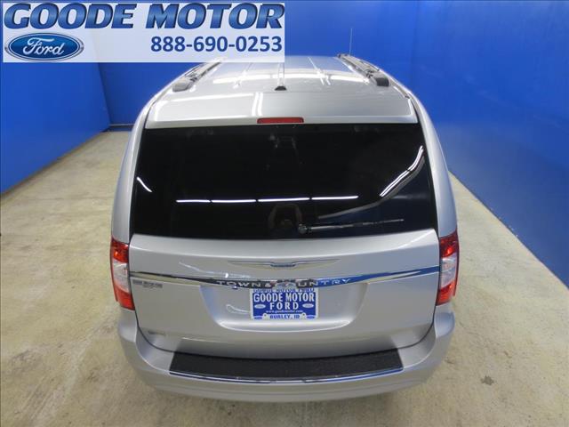 2012 Chrysler Town and Country 3.5