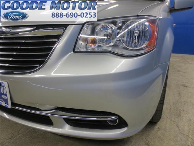 2012 Chrysler Town and Country 3.5