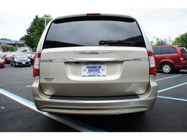 2012 Chrysler Town and Country 3.5