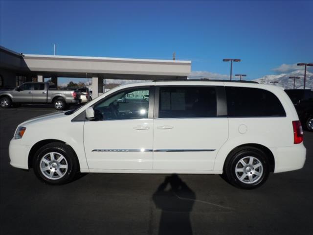 2012 Chrysler Town and Country 3.5