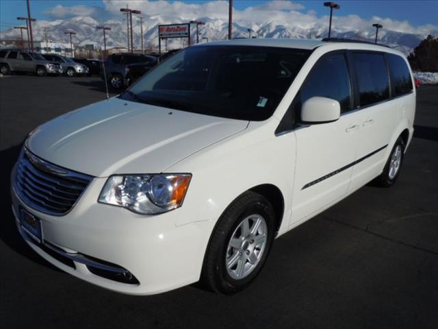 2012 Chrysler Town and Country 3.5