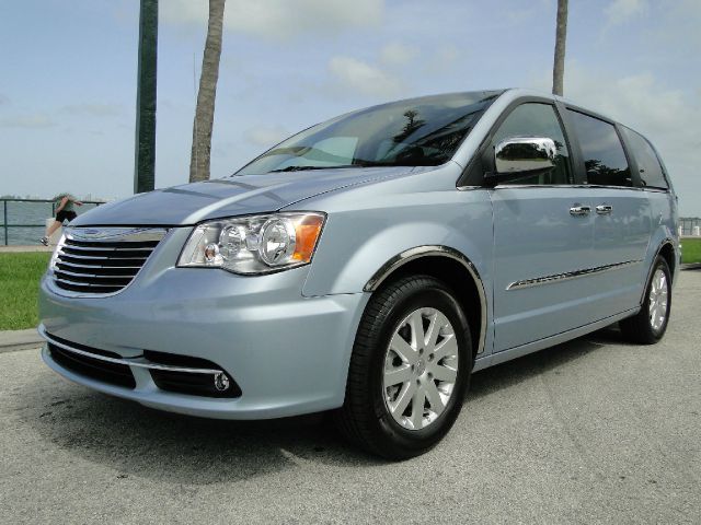 2013 Chrysler Town and Country 3.5