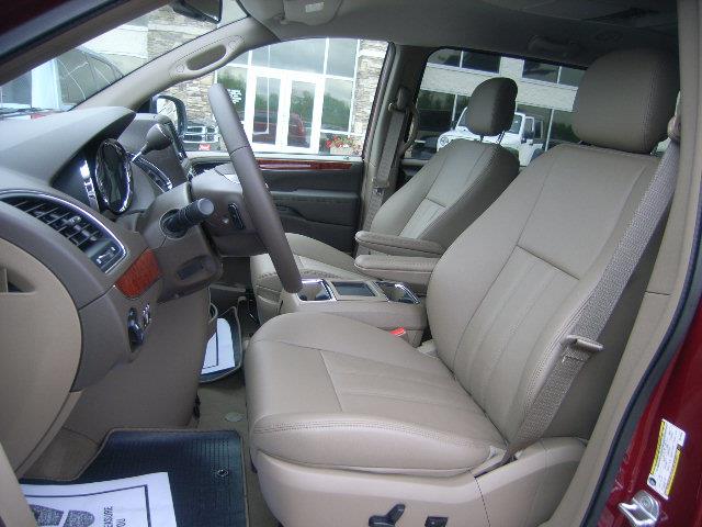 2013 Chrysler Town and Country 3.5