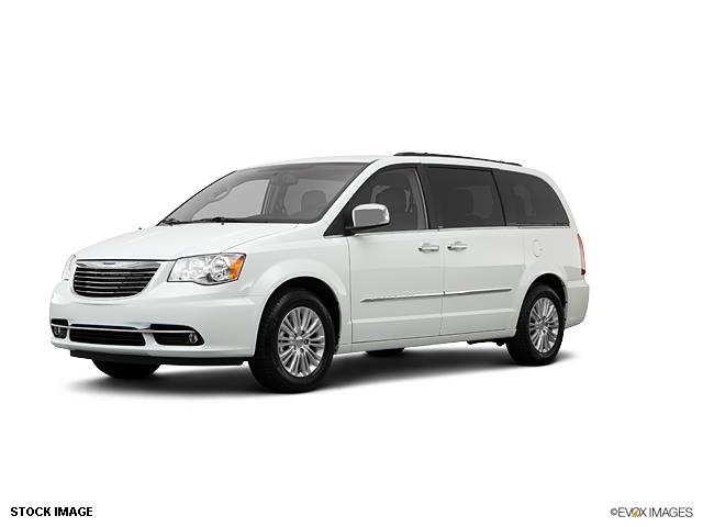 2013 Chrysler Town and Country Limited NAV 4X4