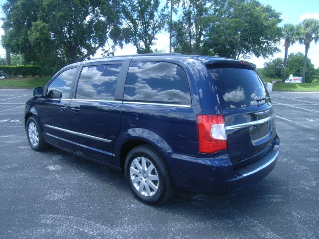 2013 Chrysler Town and Country 3.5