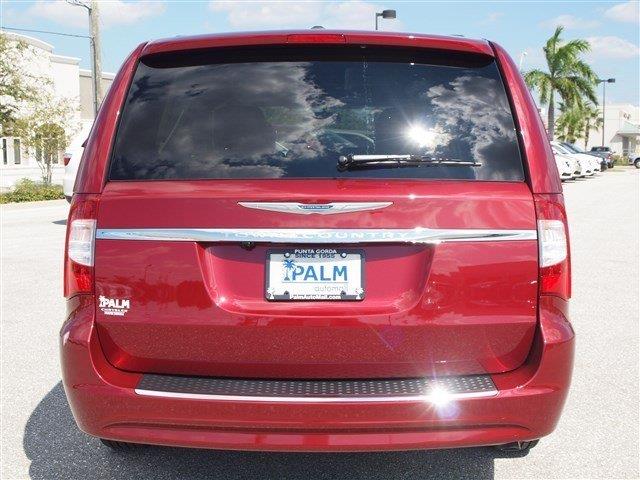 2013 Chrysler Town and Country 3.5