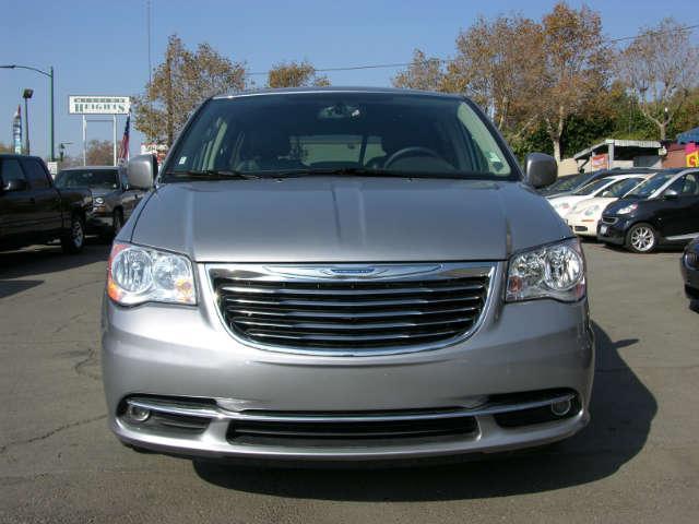 2013 Chrysler Town and Country 3.5