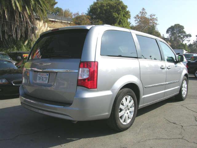 2013 Chrysler Town and Country 3.5