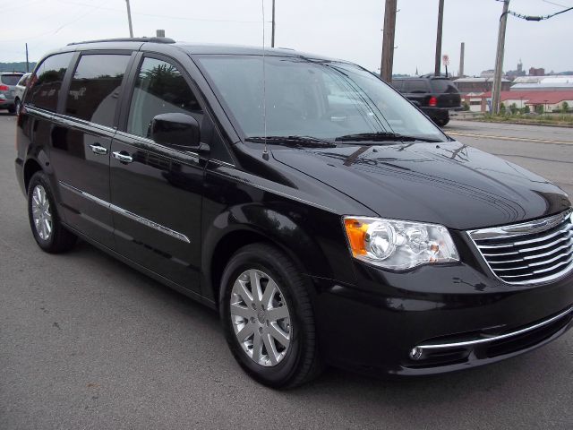 2013 Chrysler Town and Country 3.5