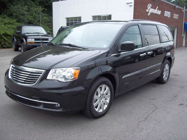 2013 Chrysler Town and Country 3.5